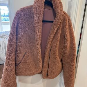 ALO Yoga Women's Tan Sherpa Jacket